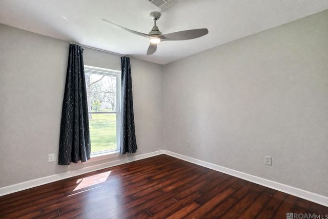 10333 John Savoy Rd, St Amant, LA 70774