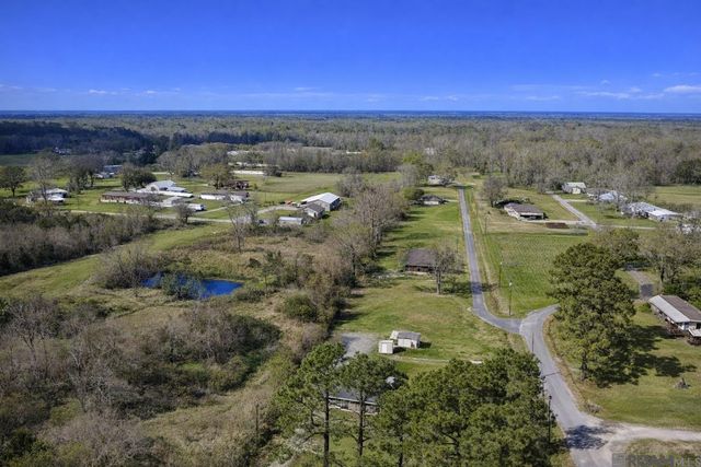 10333 John Savoy Rd, St Amant, LA 70774