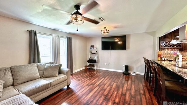 10333 John Savoy Rd, St Amant, LA 70774