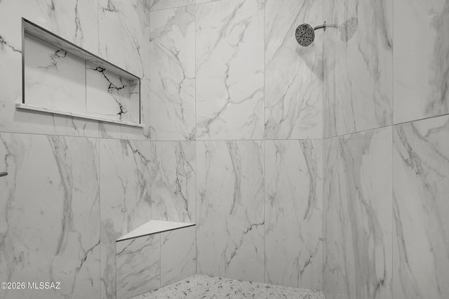 5995 N Pete Dawson Road, Tucson, AZ 85704