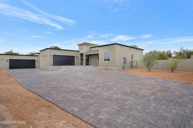 5995 N Pete Dawson Road, Tucson, AZ 85704