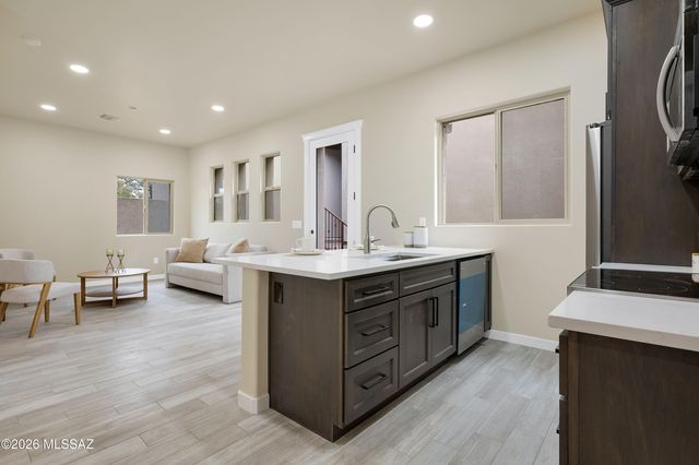 5995 N Pete Dawson Road, Tucson, AZ 85704