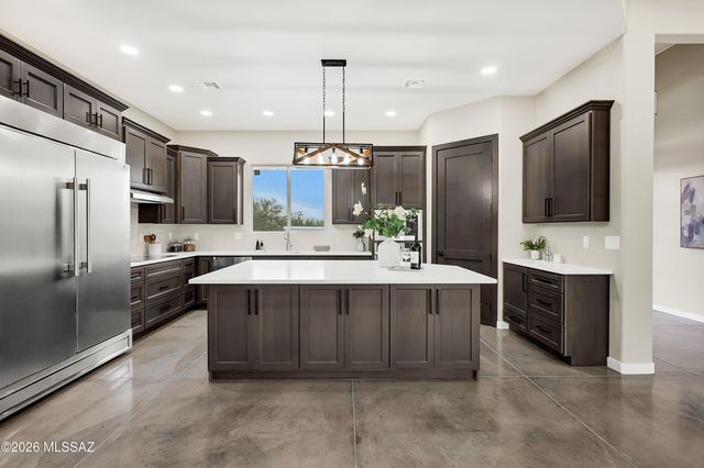 5995 N Pete Dawson Road, Tucson, AZ 85704