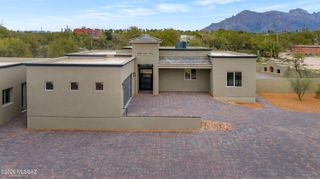 5995 N Pete Dawson Road, Tucson, AZ 85704