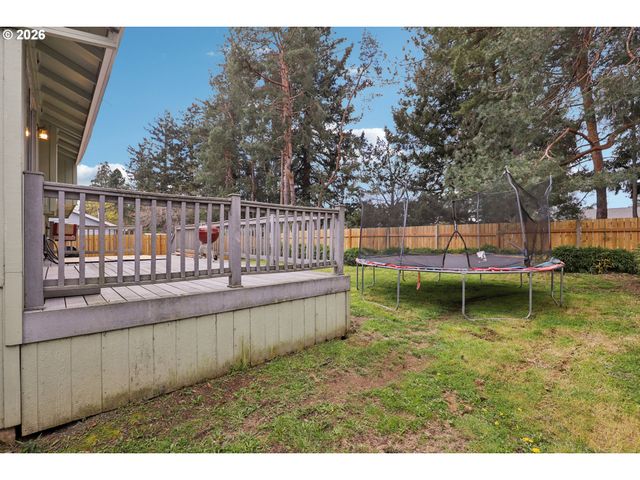 691 Sw LINNEMAN Ct, Gresham, OR 97030