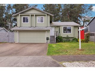 691 Sw LINNEMAN Ct, Gresham, OR 97030