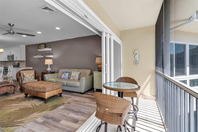 500 S WASHINGTON DRIVE 19B, Sarasota, FL 34236