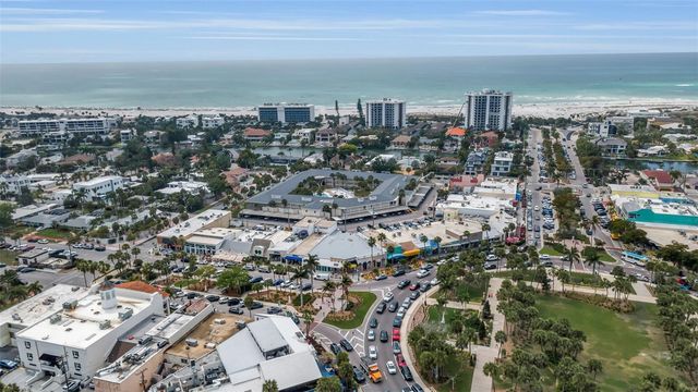 500 S WASHINGTON DRIVE 19B, Sarasota, FL 34236