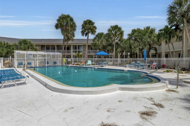 500 S WASHINGTON DRIVE 19B, Sarasota, FL 34236