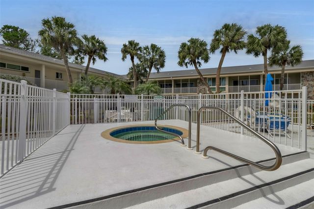 500 S WASHINGTON DRIVE 19B, Sarasota, FL 34236