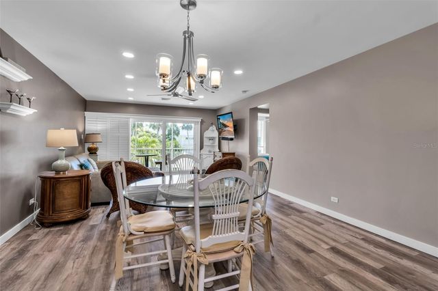 500 S WASHINGTON DRIVE 19B, Sarasota, FL 34236