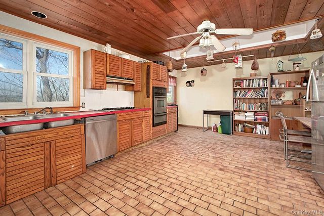 5 Stafford Place, White Plains, NY 10604