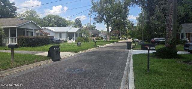 4828 KERLE Street, Jacksonville, FL 32205