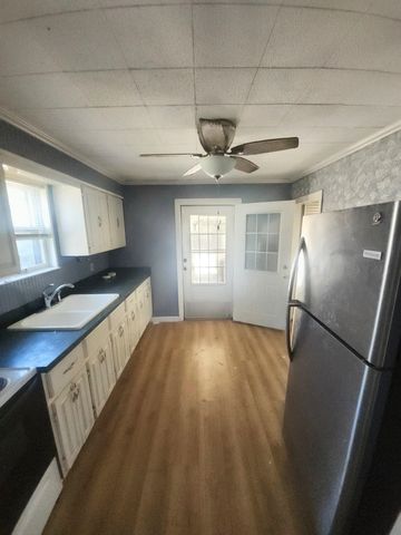 310 N Mountain Street, Bay City, MI 48706