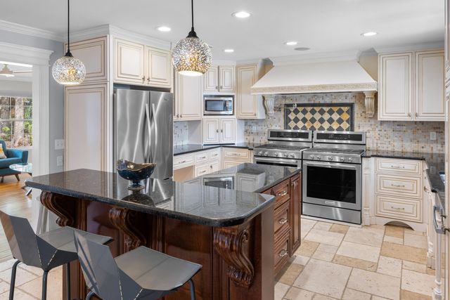 640 W Sunset Boulevard, Fort Walton Beach, FL 32547