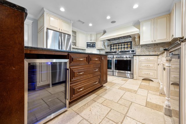 640 W Sunset Boulevard, Fort Walton Beach, FL 32547