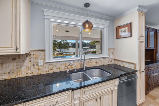 640 W Sunset Boulevard, Fort Walton Beach, FL 32547