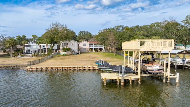 640 W Sunset Boulevard, Fort Walton Beach, FL 32547