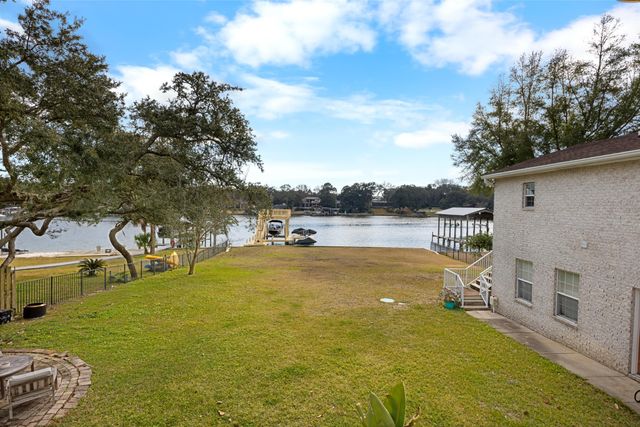 640 W Sunset Boulevard, Fort Walton Beach, FL 32547