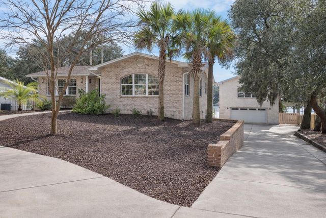 640 W Sunset Boulevard, Fort Walton Beach, FL 32547