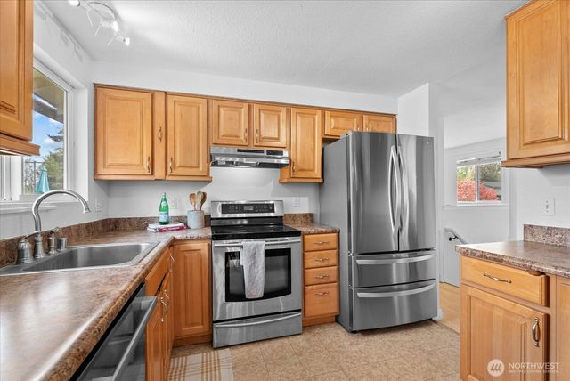 11820 SE 316th Place, Auburn, WA 98092