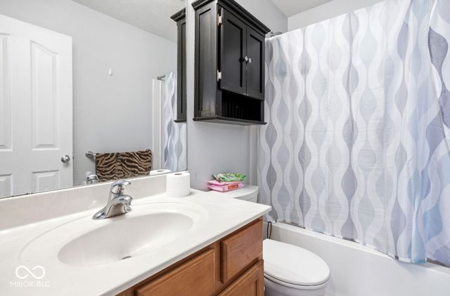 6854 Chorleywood Circle, Indianapolis, IN 46259