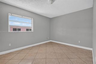 275 W 68th Street 106, Hialeah, FL 33014