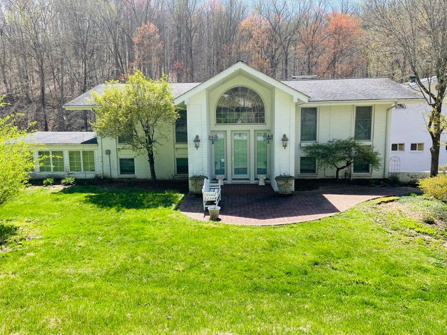 310 Sunny Brook Lane, Heidrick, KY 40949