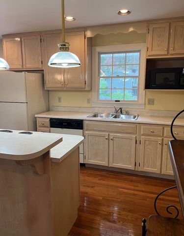 310 Sunny Brook Lane, Heidrick, KY 40949