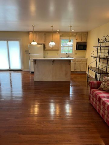 310 Sunny Brook Lane, Heidrick, KY 40949