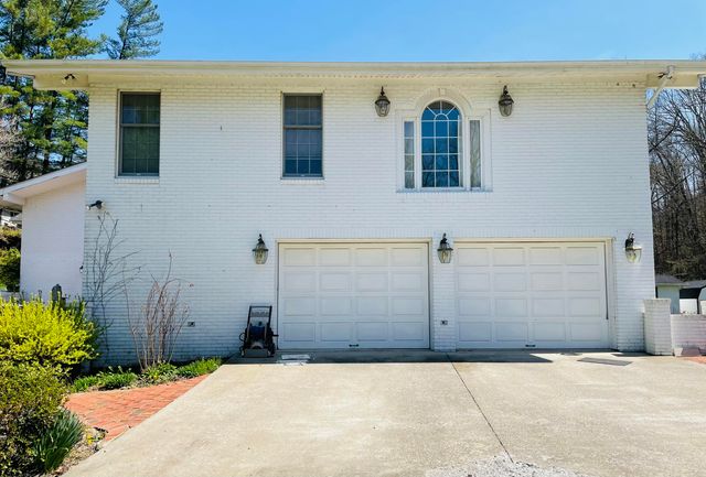 310 Sunny Brook Lane, Heidrick, KY 40949