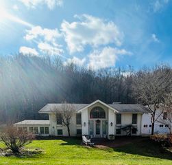 310 Sunny Brook Lane, Heidrick, KY 40949
