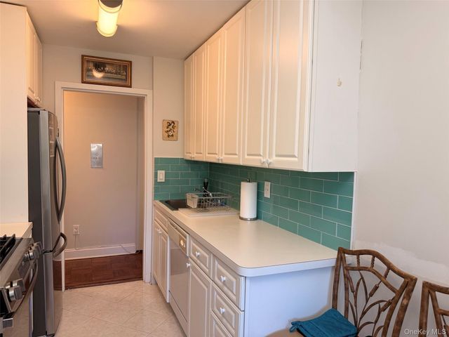 499 N Broadway 5L, White Plains, NY 10603