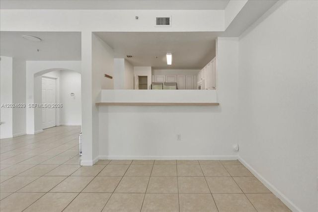 11102 NW 83rd St 108, Doral, FL 33178
