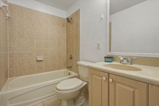 11102 NW 83rd St 108, Doral, FL 33178