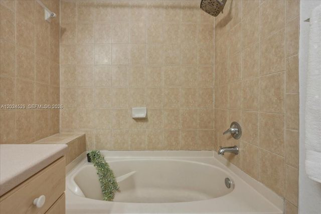 11102 NW 83rd St 108, Doral, FL 33178