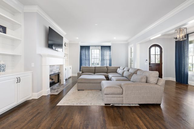 3066 Allenwood Dr, Thompsons Station, TN 37179