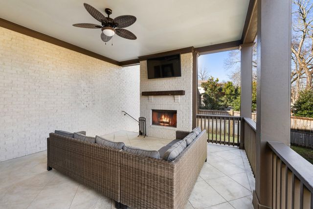 3066 Allenwood Dr, Thompsons Station, TN 37179