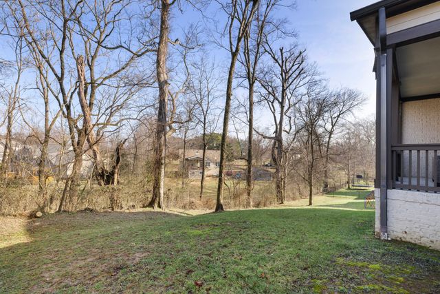 3066 Allenwood Dr, Thompsons Station, TN 37179