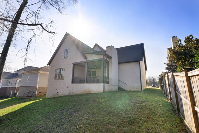 3066 Allenwood Dr, Thompsons Station, TN 37179