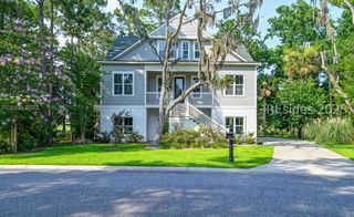 9 Bass Creek Ln, Bluffton, SC 29910