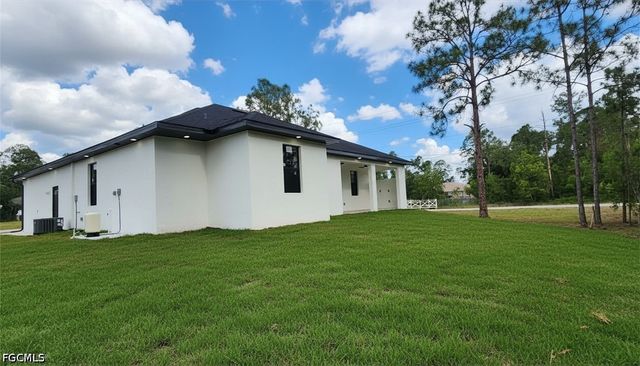 1901 Cedar AVE N, Lehigh Acres, FL 33971