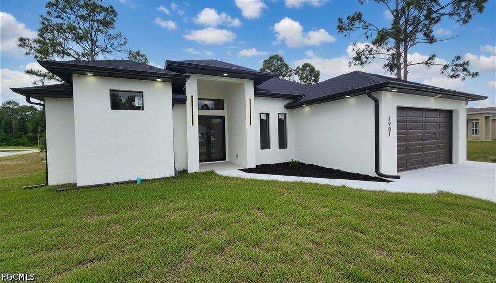 1901 Cedar AVE N, Lehigh Acres, FL 33971