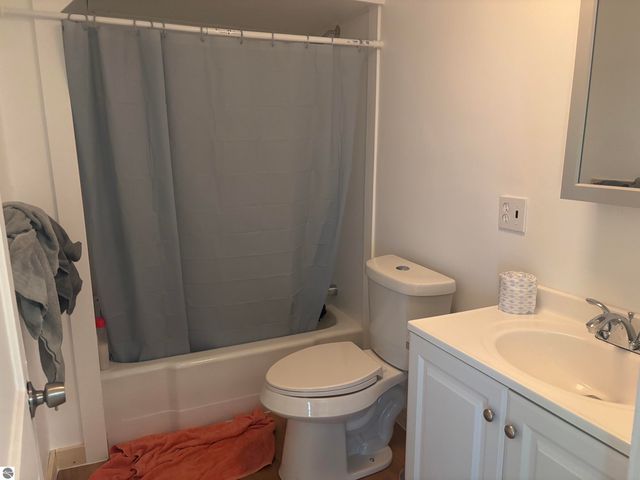 313 Pleasant Avenue, Alma, MI 48801