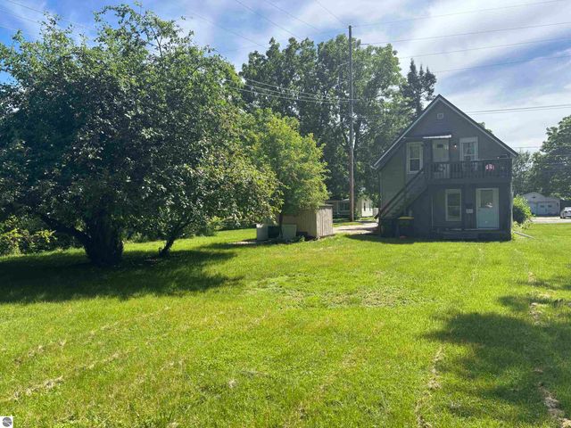 313 Pleasant Avenue, Alma, MI 48801