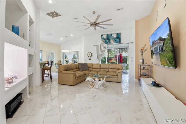 1206 W Skyview Crossing Drive, Hernando, FL 34442