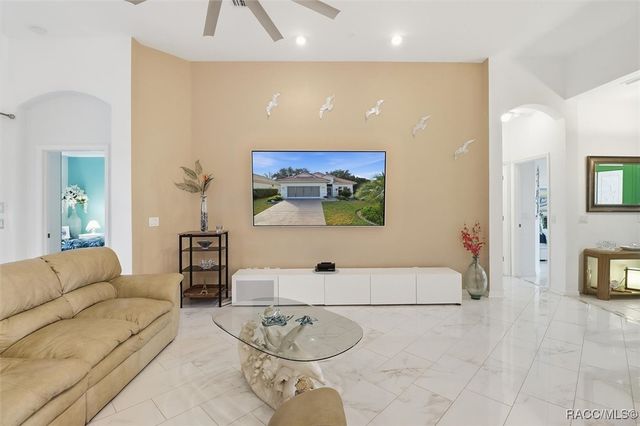 1206 W Skyview Crossing Drive, Hernando, FL 34442