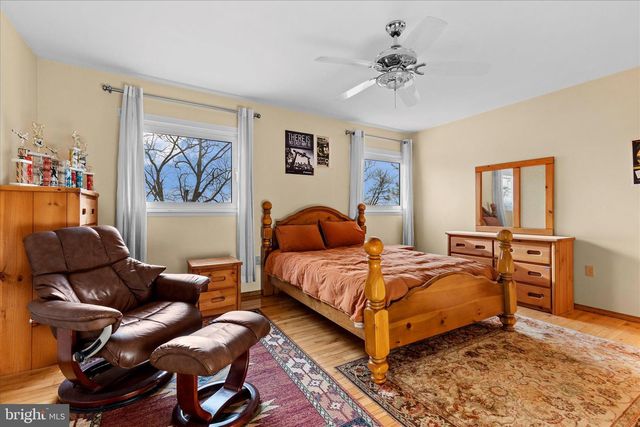 216 N CHARLOTTE ST, Manheim, PA 17545