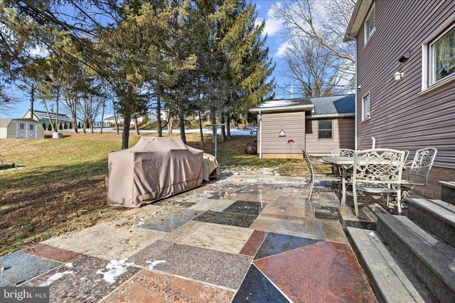 216 N CHARLOTTE ST, Manheim, PA 17545