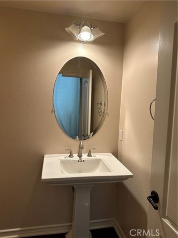 18729 Sinclair Lane, Huntington Beach, CA 92648